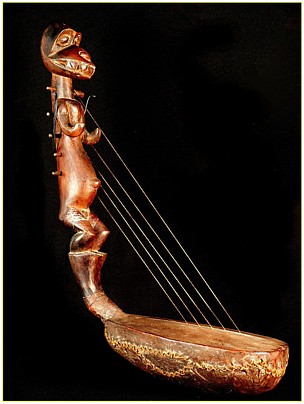 Harpe Boulou du Cameroun. Poids: 1,5 kg.