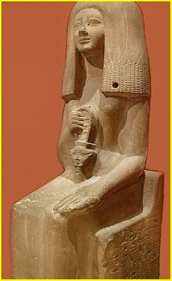 Cette statue reprsentant Hnoutideh est en grs.