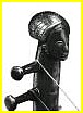 Dtail de l'extrmit du joug d'une harpe mangbetu anthropomorphe.